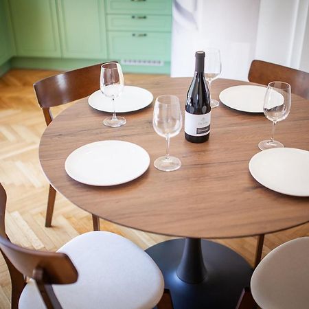 Zachar Apartman Sopron Bagian luar foto