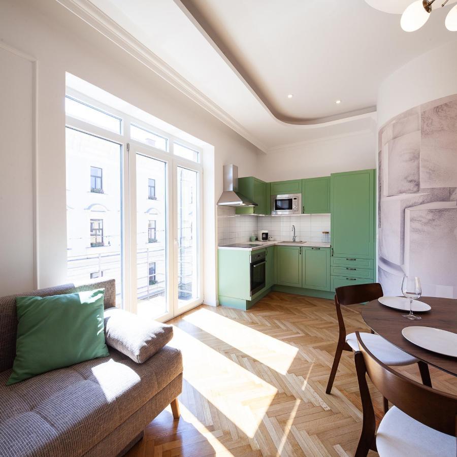 Zachar Apartman Sopron Bagian luar foto