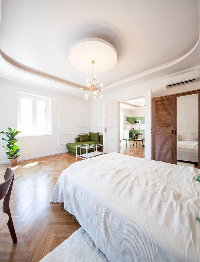 Zachar Apartman Sopron Bagian luar foto