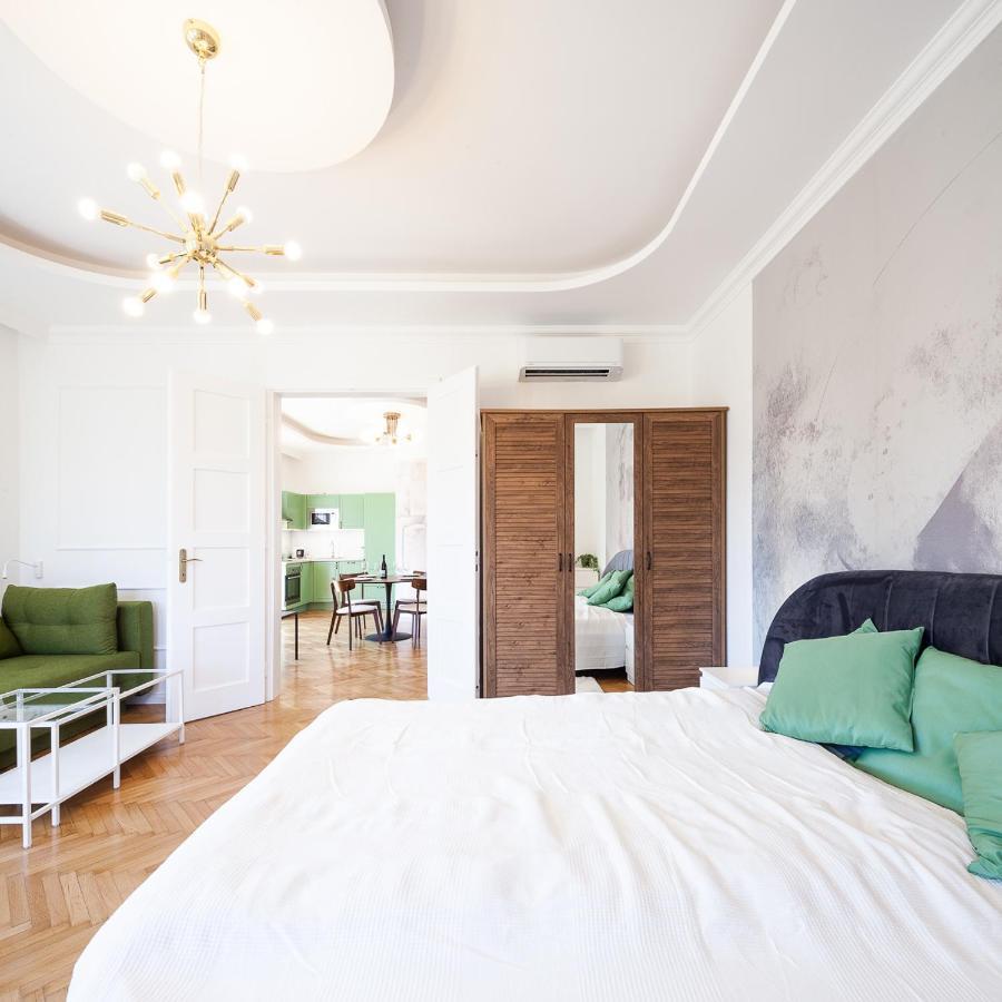Zachar Apartman Sopron Bagian luar foto