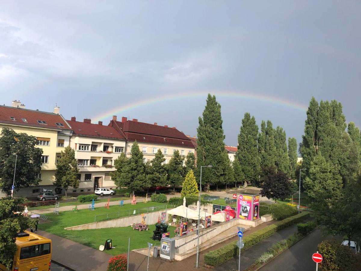 Zachar Apartman Sopron Bagian luar foto